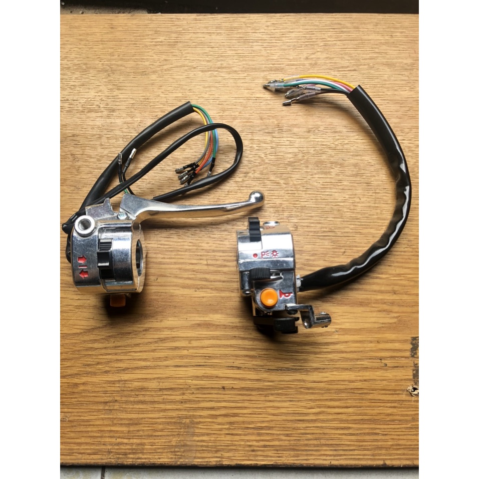 Cùm công tắc cúp 82 Nhật cũ có đề hoặc không đề sản phẩm chính hãng công ty ráp zin theo xe