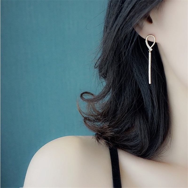 Hoa Tai Dáng Dài Hình Giọt Nước Đính Đá Lấp Lánh Phong Cách Hàn Quốc Thời Trang