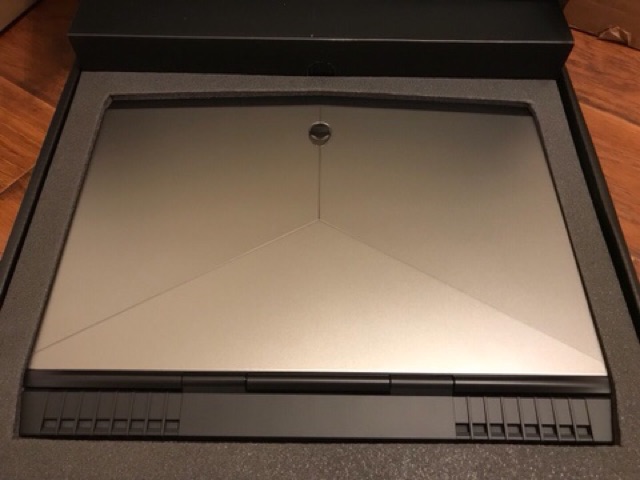Alienware 15R3 đời 2017 | BigBuy360 - bigbuy360.vn