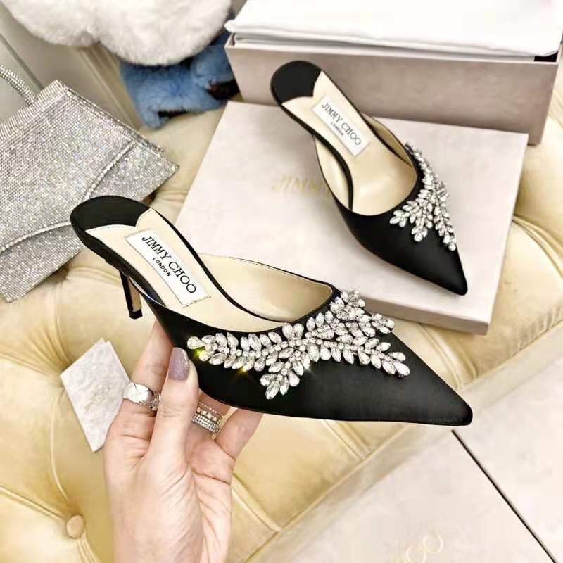 sục đá mũi nhọn