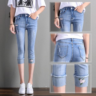 Quần jean lửng thêu hoa LS_QL008