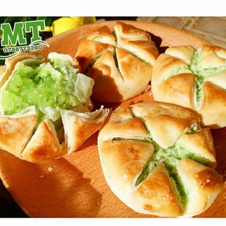 Bánh cơm dừa xào lá dứa hộp 500g