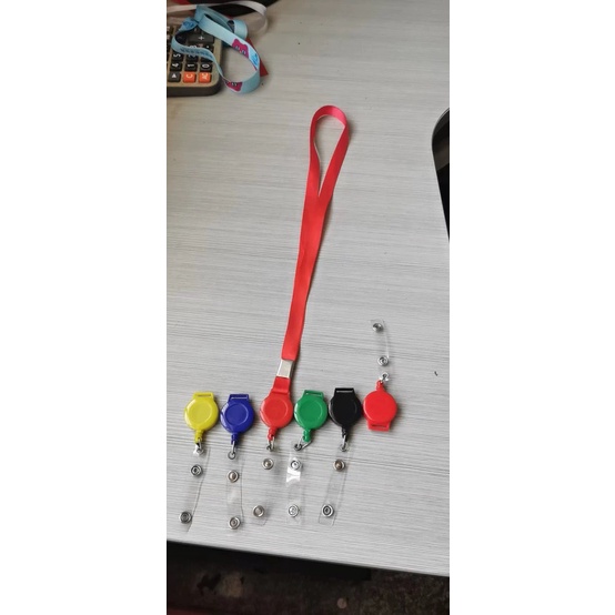 Vỏ Bao Thẻ Nhân Viên Sinh Viên Công Chức Cư Dân Huớng Dọc Bằng Nhựa Đi Kèm Dây Đeo Củ Rút