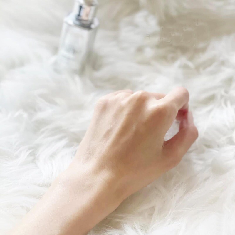 TINH CHẤT DƯỠNG TRẮNG GIẢM THÂM NÁM LOREAL WHITE PERFECT CLINICAL