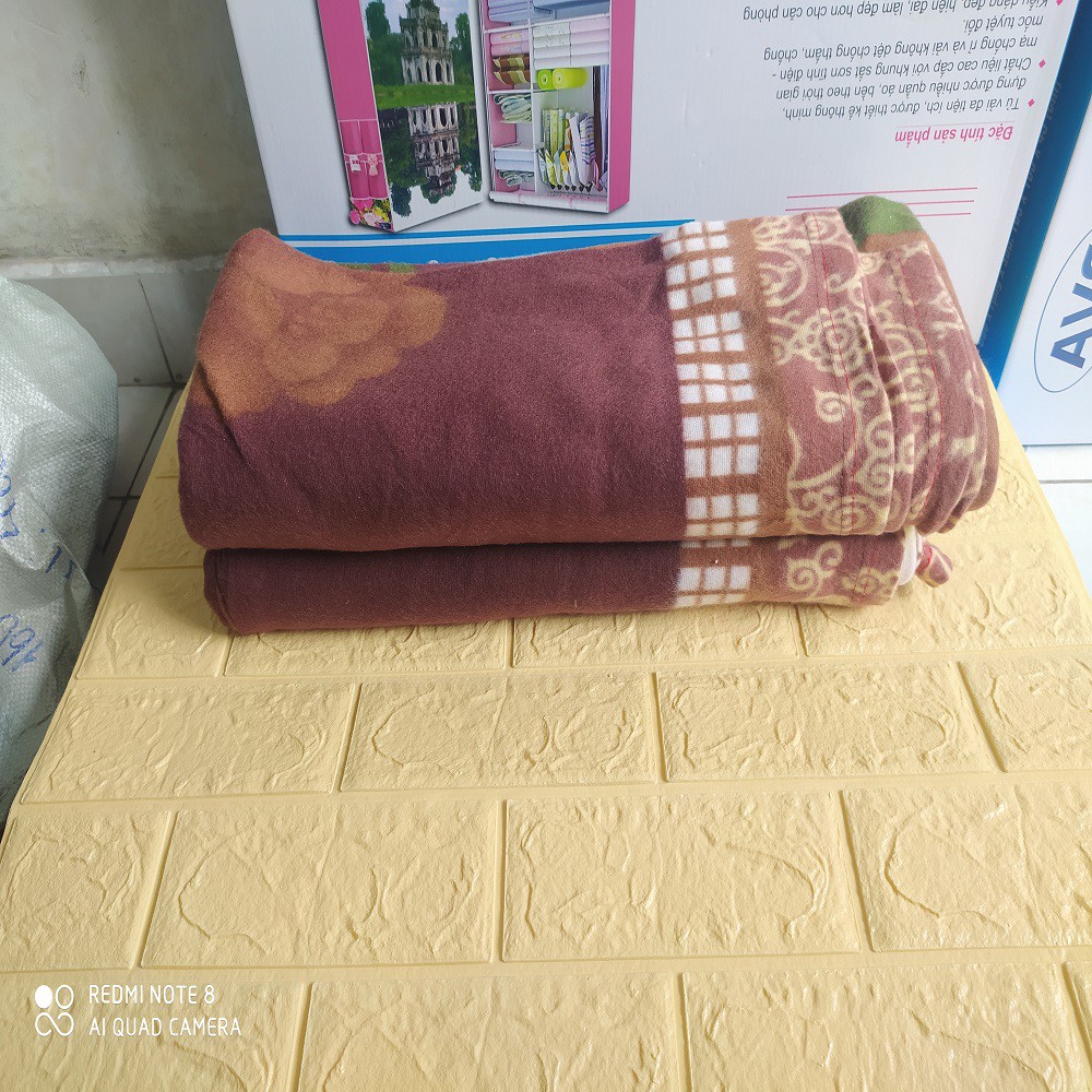 Chăn nỉ siêu nhẹ dùng mùa thu đông