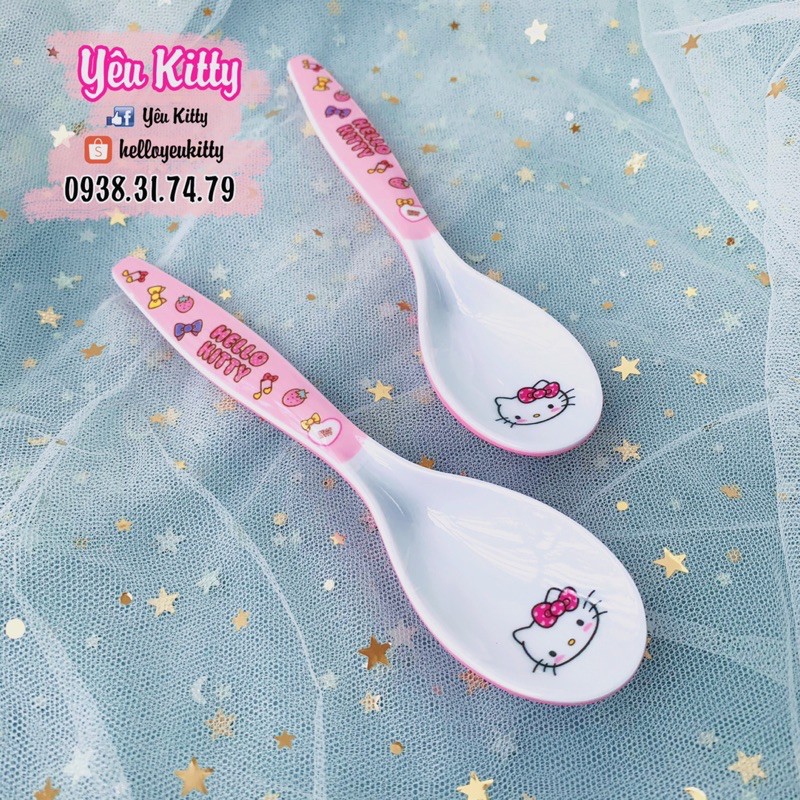 MUỖNG NHỰA MELAMINE HELLOKITTY