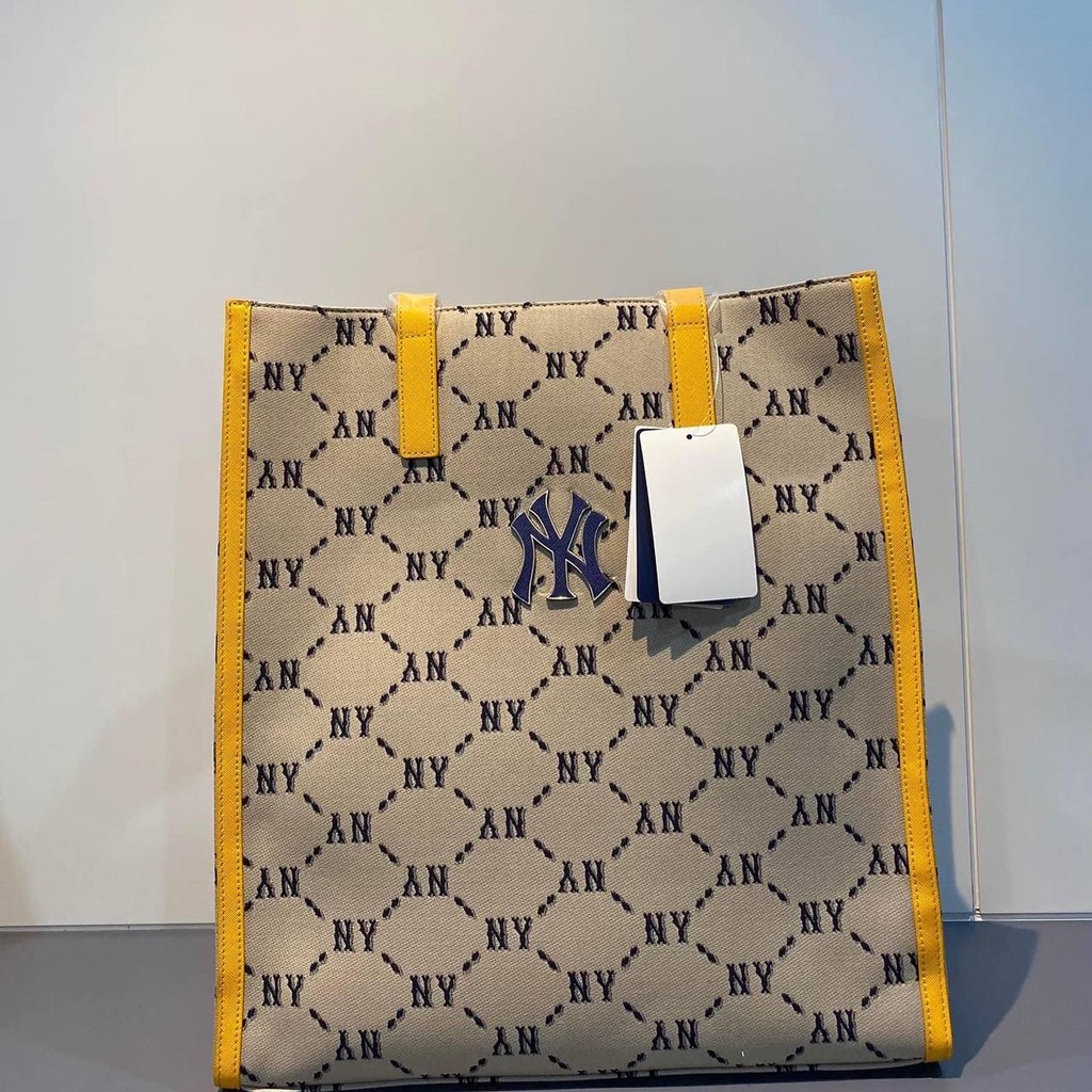 Túi Xách MLB Monogram Diamond Jacquard Tote Bag New York Yankees