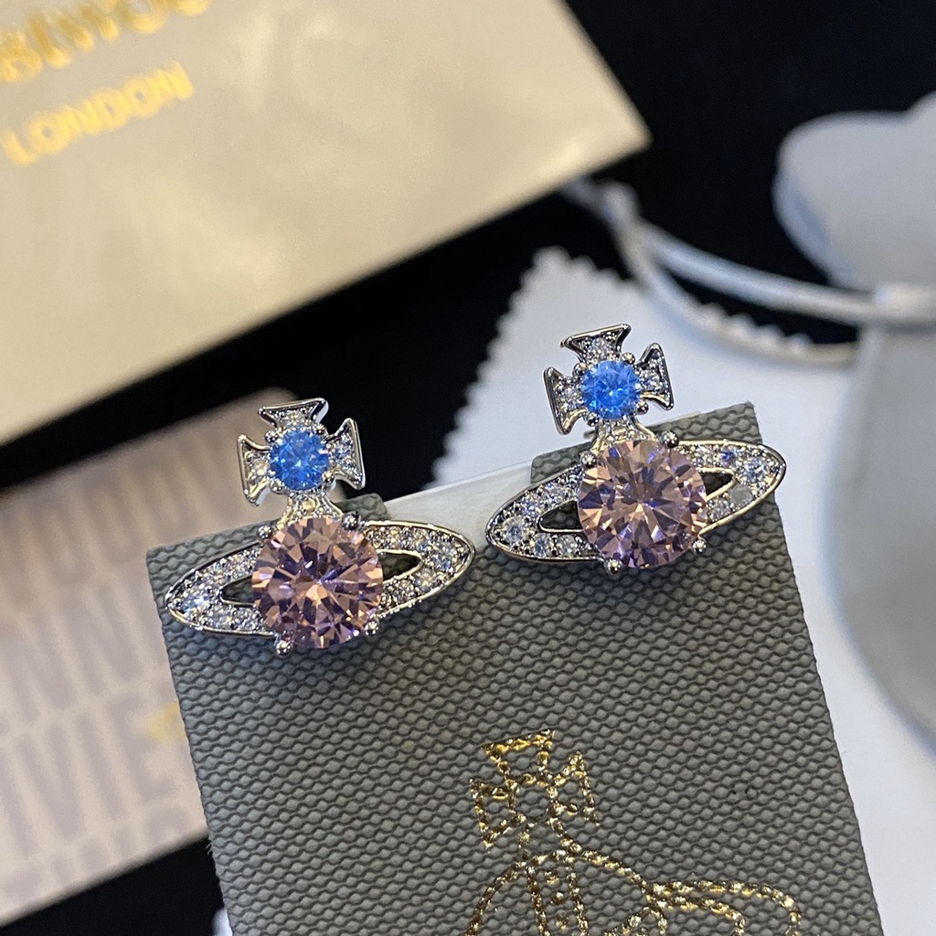 Khuyên Tai Tròn Khắc Chữ Vivienne Westwood Bằng Thép Titan Thời Trang Cho Nữ