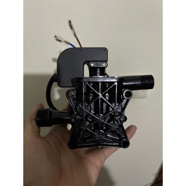 Bộ đầu nén mới cho máy rửa xe chưa piston
