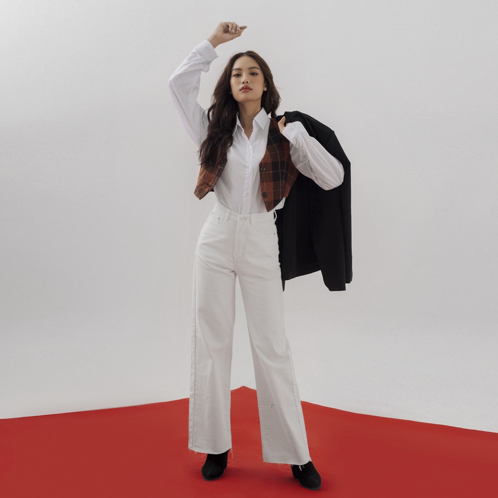 [Mã LT50 giảm 50K đơn 150K] TATICHU - Waistcoat Whithout Collar_ Áo Ghile caro nâu | BigBuy360 - bigbuy360.vn