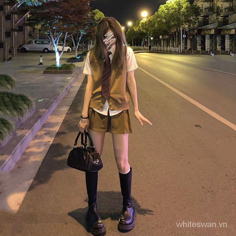 Set Áo Sơ Mi Ngắn + Áo Vest Dệt Kim + Chân Váy Xếp Ly Phong Cách Hàn Quốc Thời Trang Mùa Hè Mới 2021 Cho Nữ | BigBuy360 - bigbuy360.vn