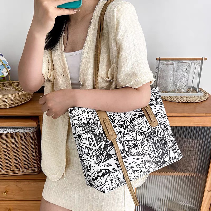 Túi xách tote đeo vai nữ giá rẻ đẹp đi chơi phong cách thời trang hàn quốc dễ thương cute DC374