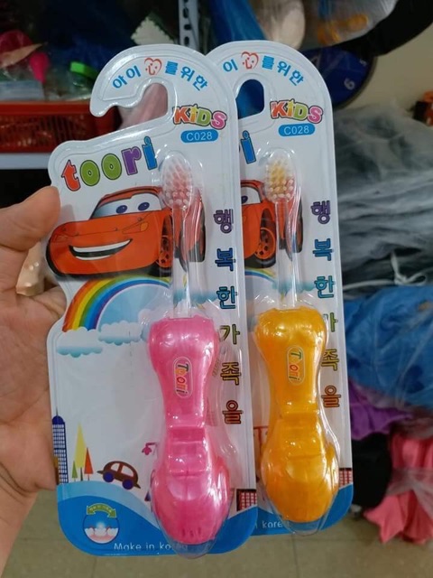 COMBO 2 BÀN CHẢI TOORI KIDs cho bé.