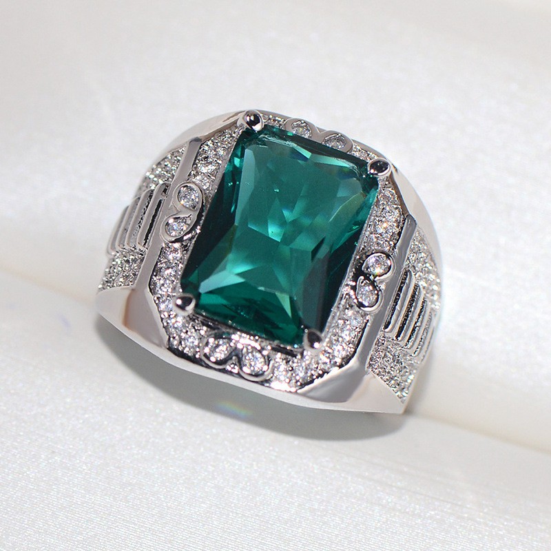 High-end jewelry high-end platinum-plated with green zircon creative ring women's jewelry
