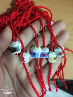 Vòng tay mèo sứ may mắn Maneki