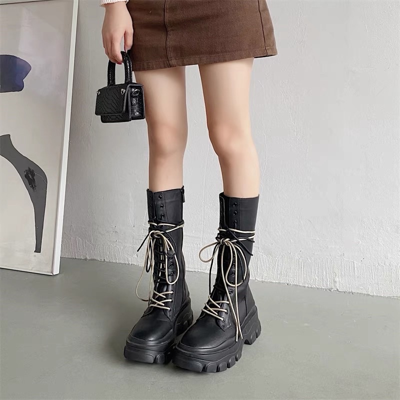 Giày Bốt Lửng Nữ Dây 2 Màu Đế Đinh - Mã B70