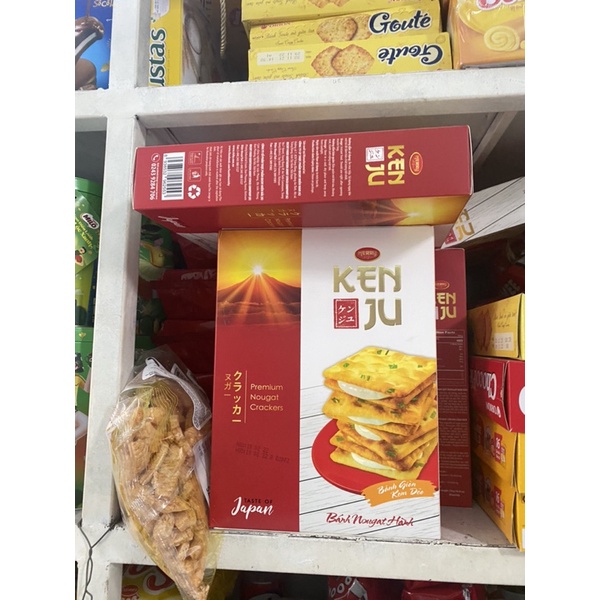 BÁNH QUY HÀNH KẸP KEM DẺO KENJU 310g hộp 20 cái