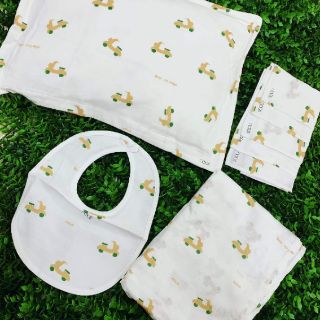 Yếm vải Nous