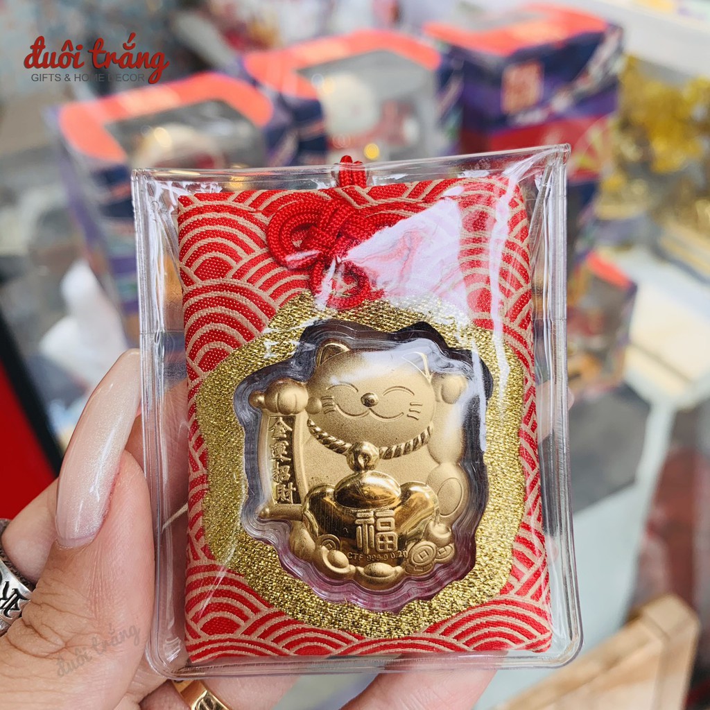 Túi phước Omamori Mèo Thần tài Vàng Chow Tai Fook - các màu