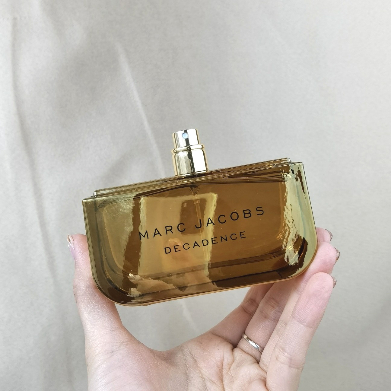 (Hàng Mới Về) Nước Hoa Marc Jacobs Decedence One Eight 18k Daisy Bag 100ml