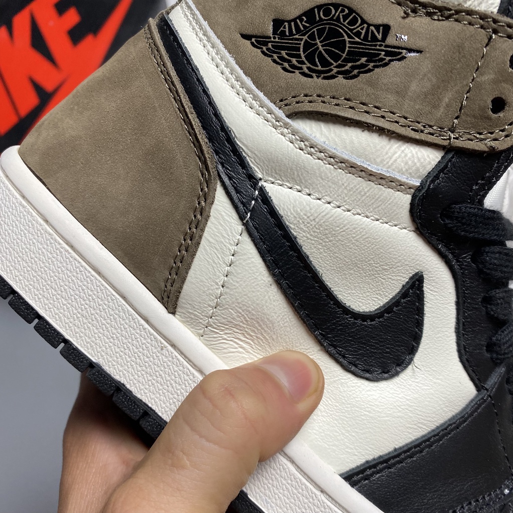 Giày Jordan 1 High Dark Mocha  - Hype Sneaker | Phiên bản high quality.