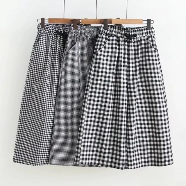 Quần Lửng Cotton Lanh Ống Rộng Họa Tiết Kẻ Sọc Thời Trang Mùa Hè 2022 Cho Nữ