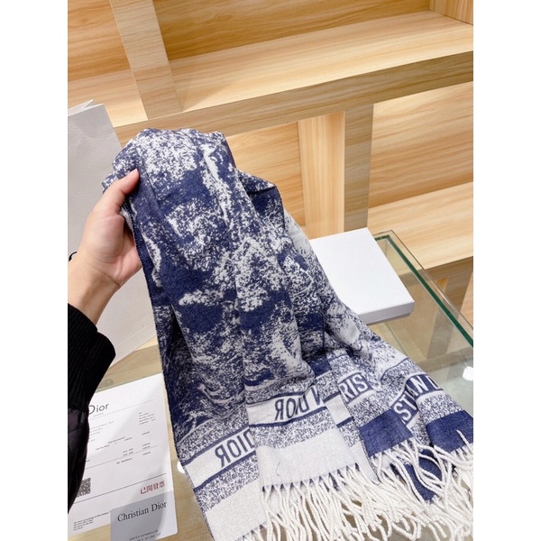 Khăn quàng diỏr 96% từ lông cừu siêu mịn