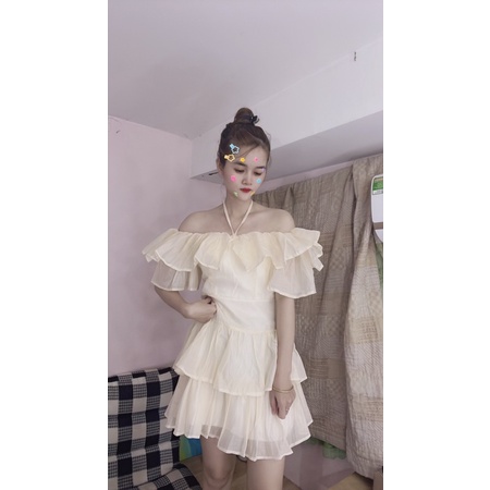 Đầm nude hai lớp bẹt vai cổ yếm