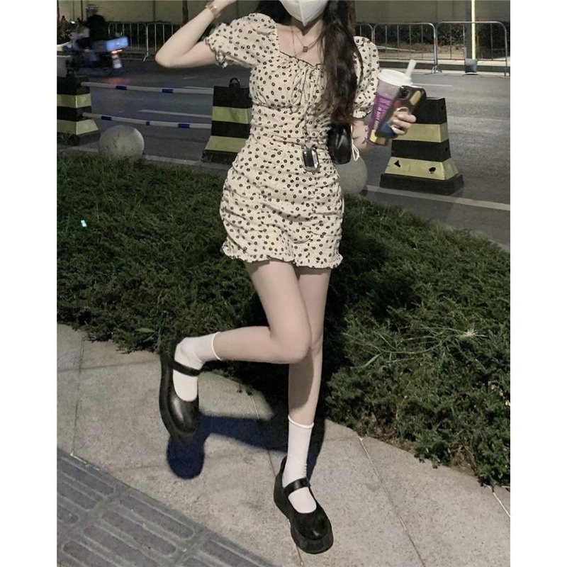 Đầm Ngắn Tay Phồng Cổ Vuông Họa Tiết Hoa Thời Trang Mùa Hè Mới Thanh Lịch Cho Nữ