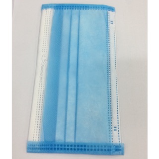 1 cái khau trang y tế 4 lớp