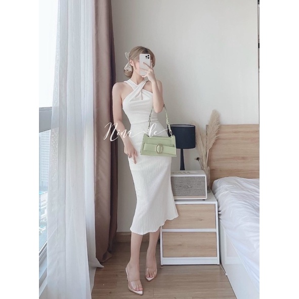 Đầm body cổ yếm xanh trắng