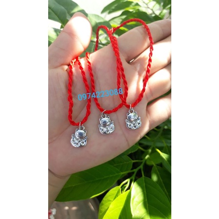 Vòng tay chỉ đỏ mèo thần tài ( shop sẵn sll sỉ 2k 3k/ c)