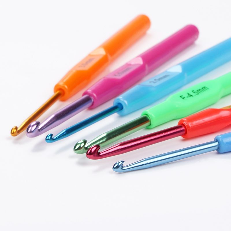 Bộ Kim Móc Len Cán Nhựa 12 Cây 6 Size