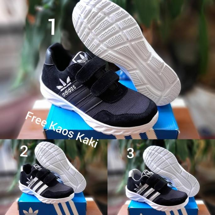 Giày Thể Thao Adidas REV size 33-37 Màu Đen Phối Dây Buộc Cá Tính