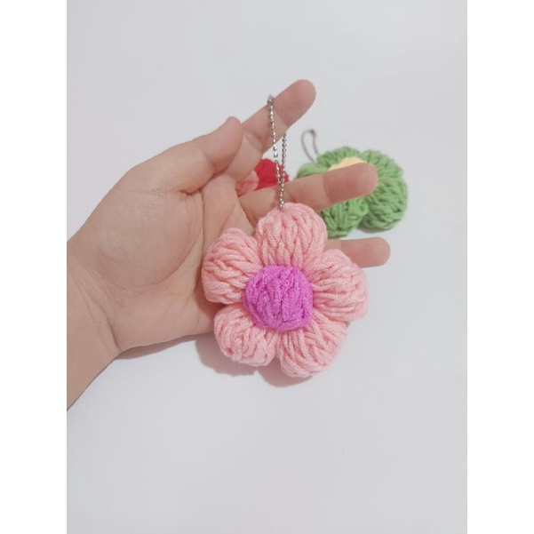 Móc khóa hoa len nhiều màu sắc 8cm