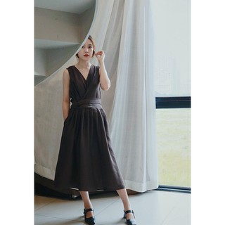 Chicka Chicka - Đầm Wrapped linen dress - Brown