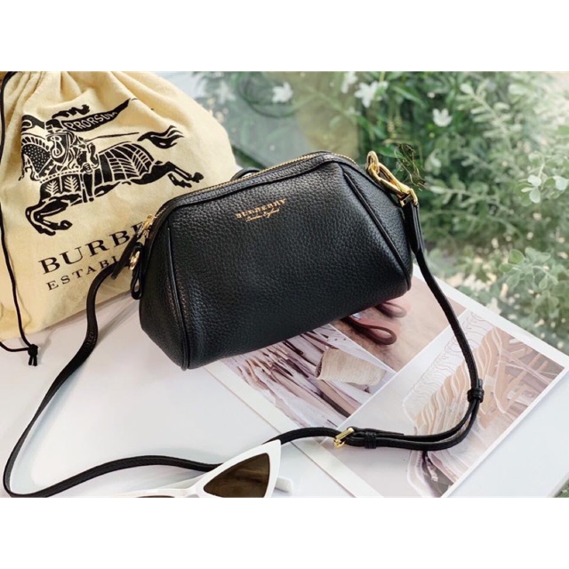 Túi da thật xinh xắn