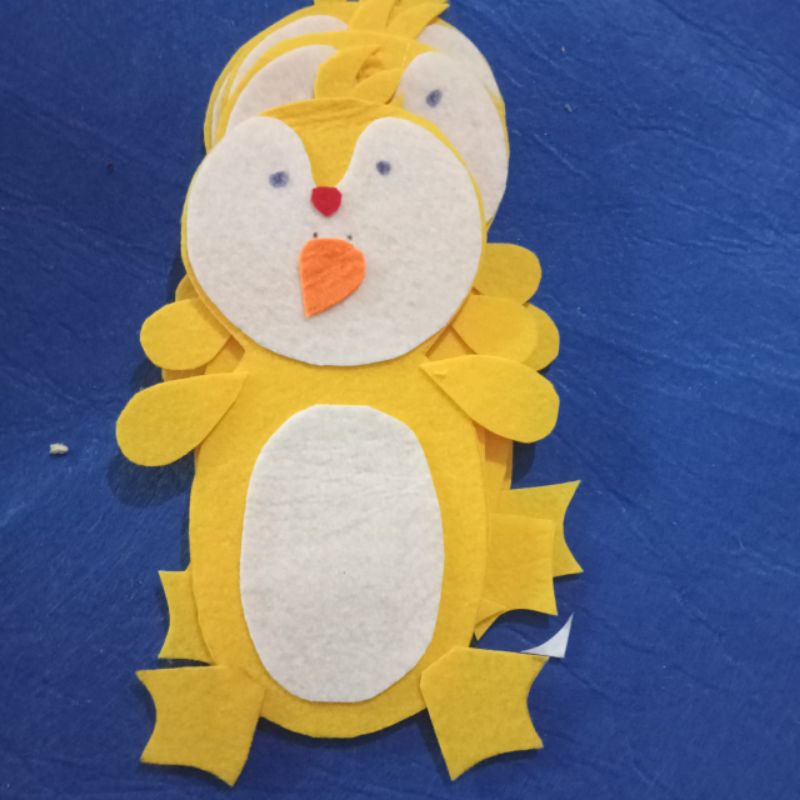 Con vật làm bằng nỉ