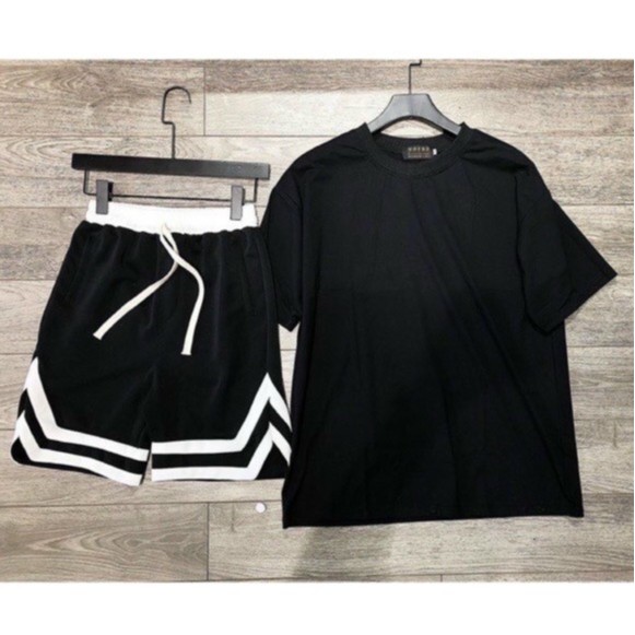 Quần Sort Unisex - Quần Sort Thể Thao Nam Nữ Viền Chữ V Có 2 Line Cá Tính, Năng Động, Đá Banh, Gym, Đi Biển | BigBuy360 - bigbuy360.vn