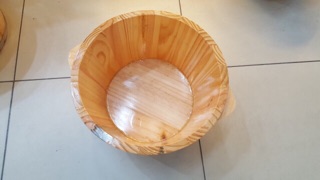 THÙNG GỖ NGÂM CHÂN