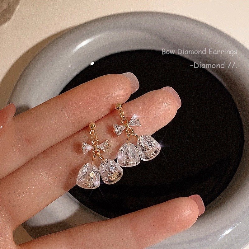 Khuyên Tai Hình Chuông Đá Sang Trọng - PK0024