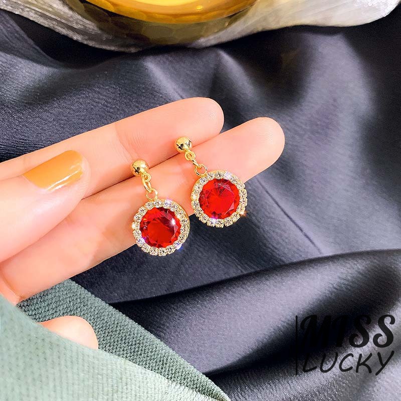 Khuyên Tai Nữ Kiểu Dáng Thời Trang Phong Cách Hàn Quốc