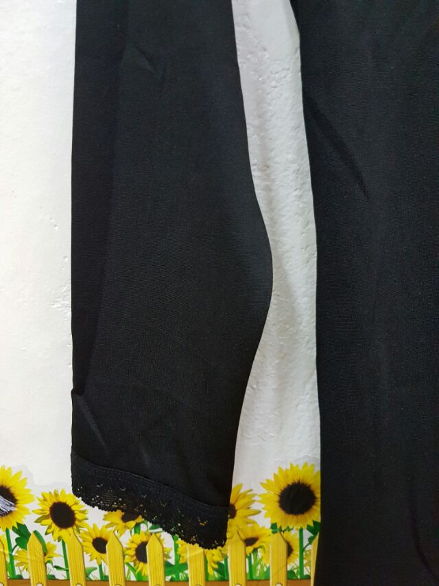 Áo cổ 5 phân phối ren