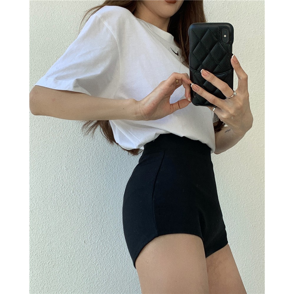 Quần Short Đen Ôm Hông Thoải Mái Phong Cách Retro