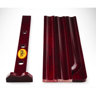 Set chơi golf putting trong nhà gồm gậy và thảm gạt gỗ