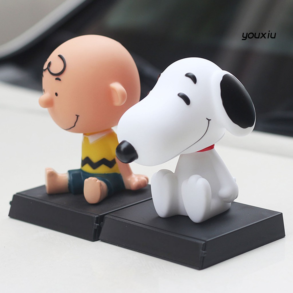 Mô Hình Chú Chó Snoopy Lắc Đầu Đáng Yêu Trang Trí Xe Hơi