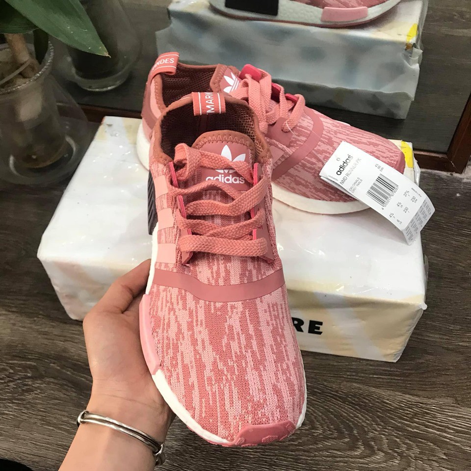 Giày NMD R1 Raw Pink (Hồng Đất)