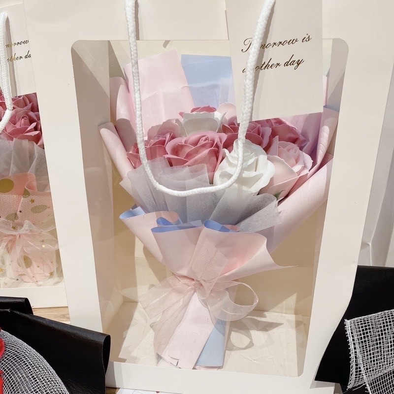 BÓ HOA SÁP 10 BÔNG TẶNG KÈM TÚI VÀ THIỆP