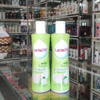 Dung dịch vệ sinh phụ nữ lactacyd ngăn mùi 24h 250ml