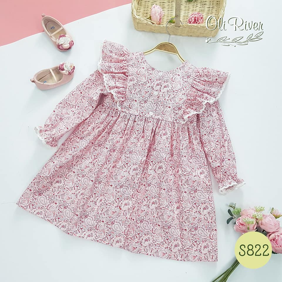 VÁY CÁNH TIÊN NỀN VẢI HOA VĂN OLIRIVER